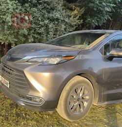 تۆیۆتا سیانا